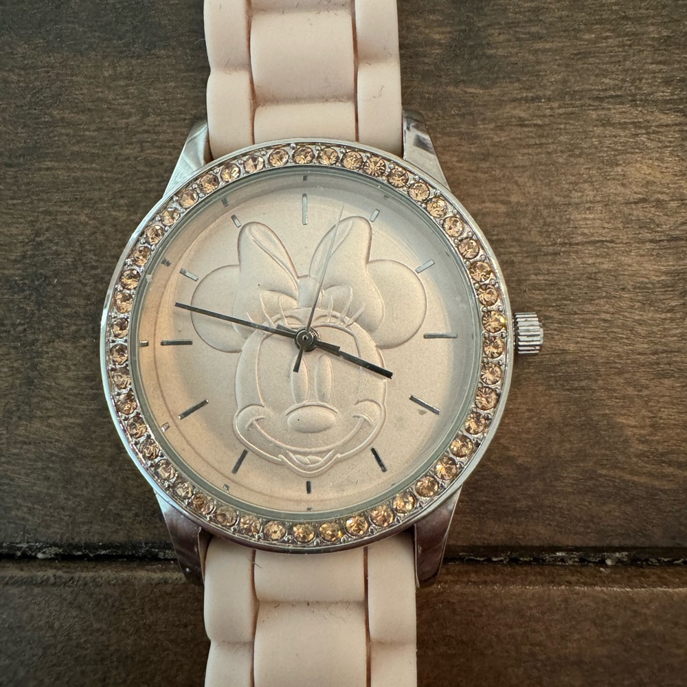 Like New Minnie Mouse Watch!